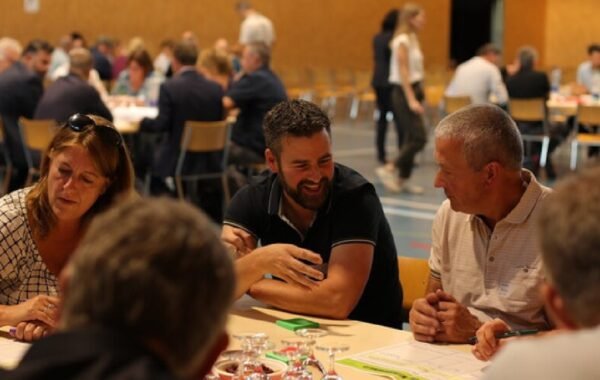 Forum des communes: une soirée d’échanges et de perspectives pour l’avenir du Jura